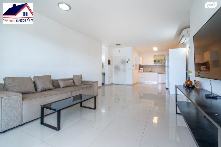 דירה, זית 4, החורש, חריש