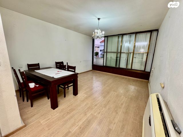 דירה, גאולים, רסקו א', חולון