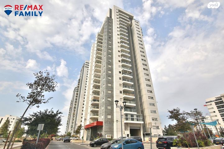 גג/ פנטהאוז, אהוד מנור 11, נאות אפק, אפקה, קרית ביאליק