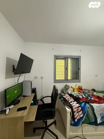 דירה, גאולה 14, קרית שרת, רעננה