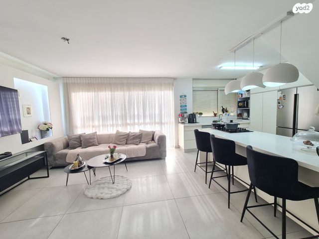 בית פרטי/ קוטג', גן יבנה מערב, גן יבנה