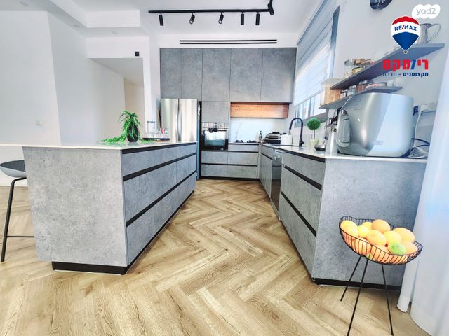 גג/ פנטהאוז, הגיבורים, רח' הנשיא צפון, חדרה