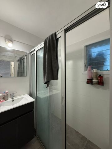 דירה, גאולה 14, קרית שרת, רעננה