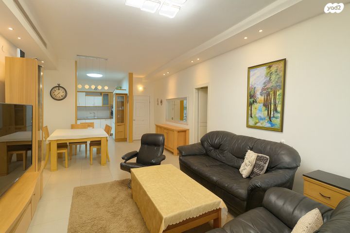 דירה, השקדים 7, מרכז העיר, סביניה, הוותיקה, קרית ביאליק