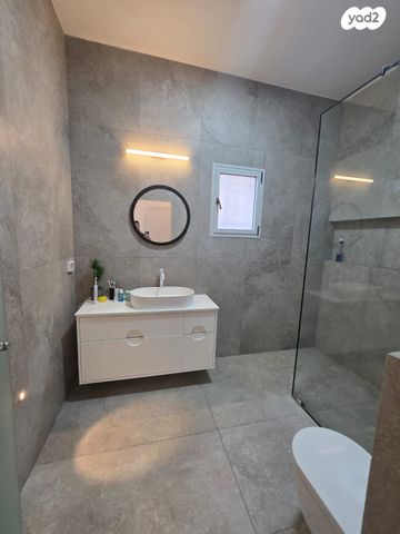 בית פרטי/ קוטג', להבים