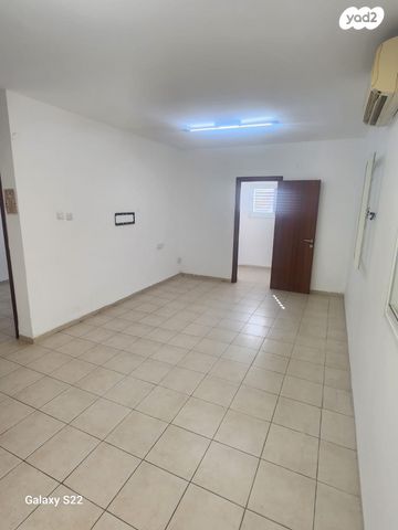 אביגדור עשת 