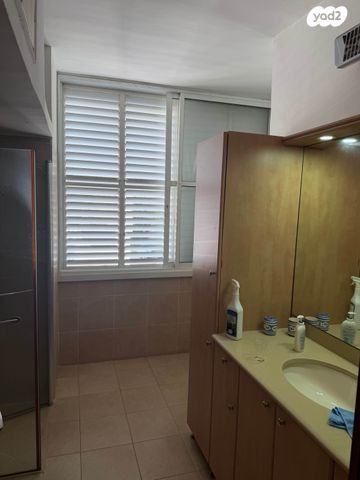 דירה, קרל נטר, אברמוביץ', ראשון לציון