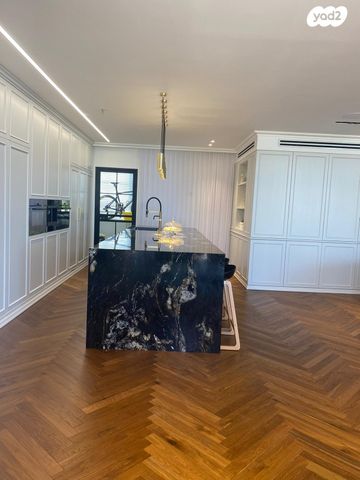 גג/ פנטהאוז, אברהם בלסברג, ברנע, אשקלון