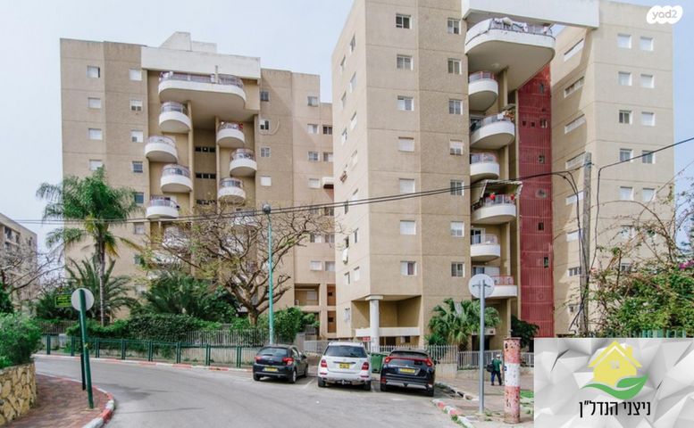 דירה, הוברמן 2, שיכון מפ"ם, פתח תקווה