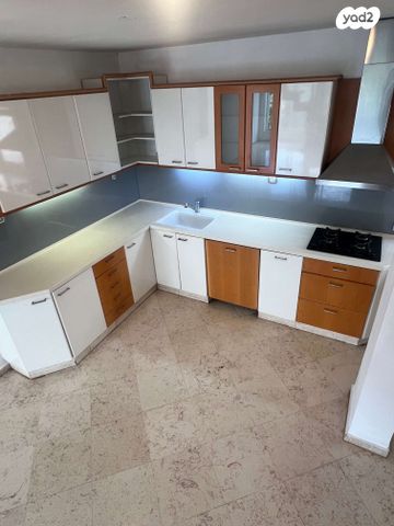 נווה אביבים