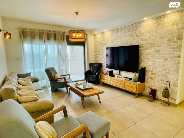 דירה, דרך השלום, רמת רבין מערב, כרמיאל