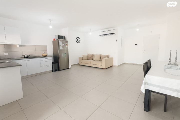 דירה, סביון, הפרחים, חריש