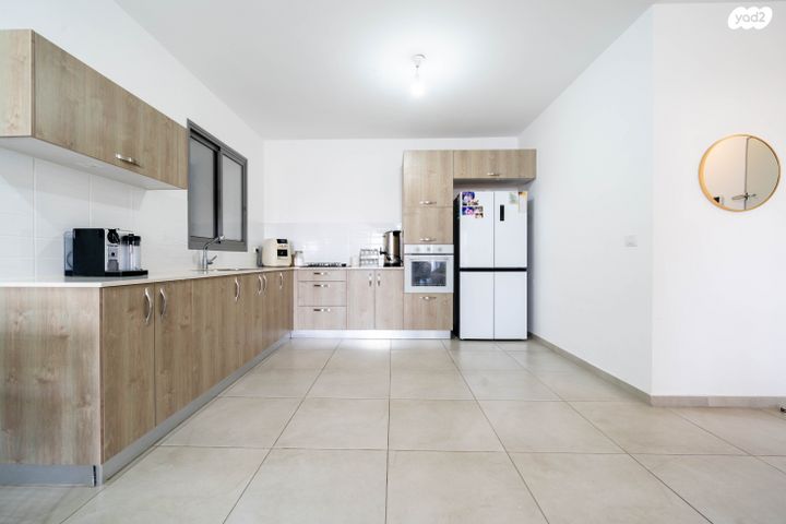 דירה, ברקת 25, אבני חן, חריש