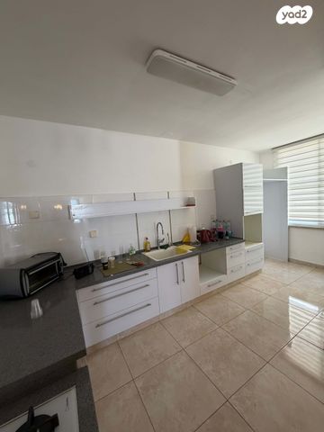 דירה, קרל נטר, אברמוביץ', ראשון לציון