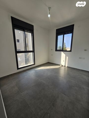 דירה, מרדכי אנילביץ', קרית ויצמן, רעננה