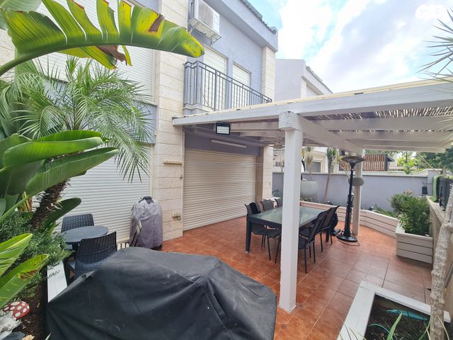 גן יבנה מערב