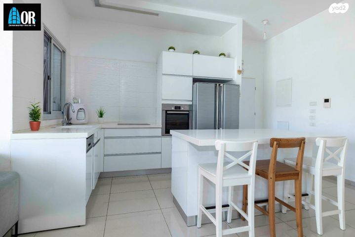 דירת גן, שושנה דמארי, קרית האמנים, מצליח, רמלה