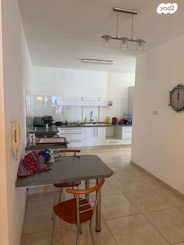 דירה, קרל נטר, אברמוביץ', ראשון לציון