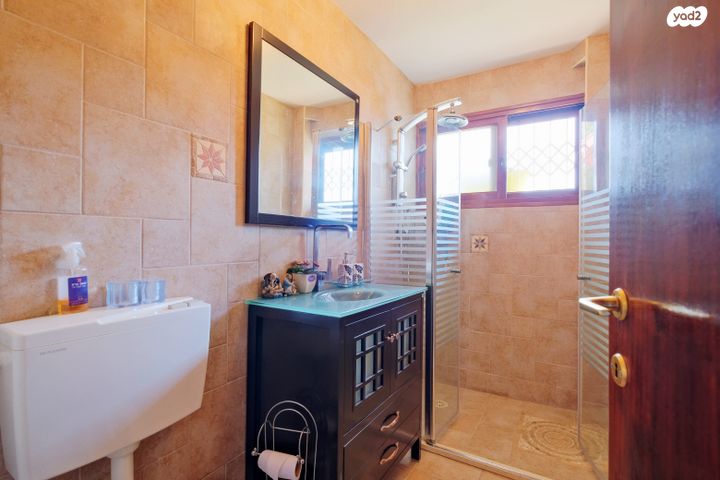 בית פרטי/ קוטג', חרמון, כפר ורדים