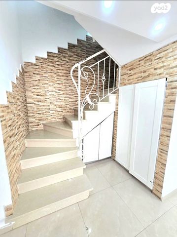 דופלקס, ד"ר אמיל זומרשטיין 14, צפון מערב מרכז העיר, נתניה