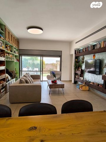 בית פרטי/ קוטג', מיתר / כרמית