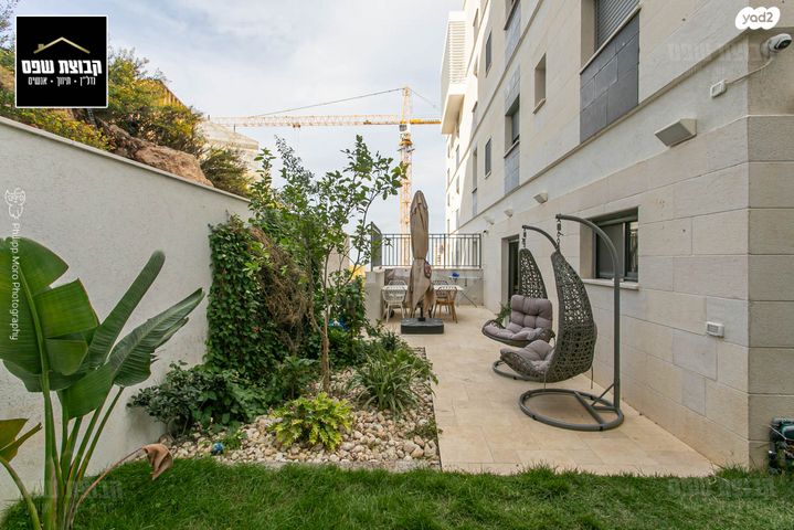 דירת גן, גבעת זמר, חיפה