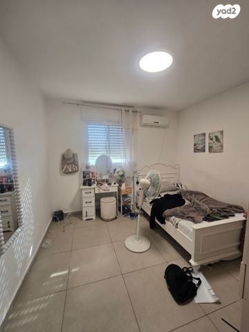 דירה, יצחק רבין, צפת