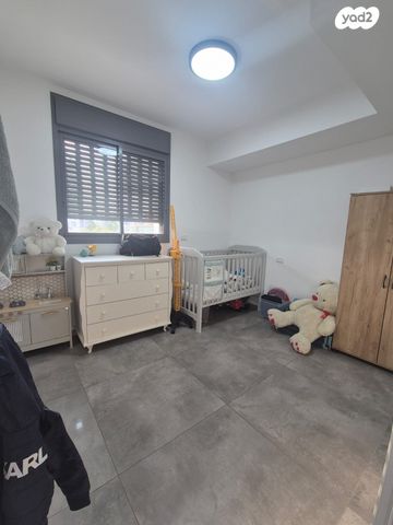 דירה, יחידת 101, אריק שרון, נהריה