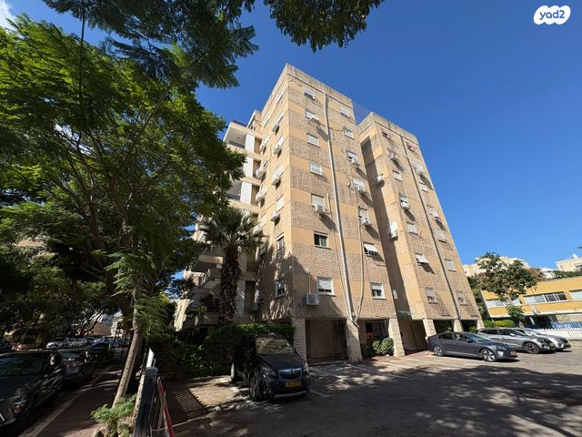 דירה, השקדים 7, מרכז העיר, סביניה, הוותיקה, קרית ביאליק