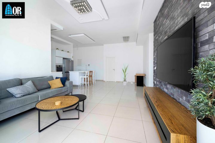 דירת גן, שושנה דמארי, קרית האמנים, מצליח, רמלה