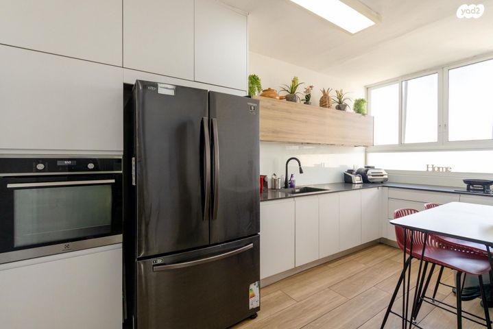 דירה, יחיאל מיכל פינס 18, שיכון מפ"ם, פתח תקווה