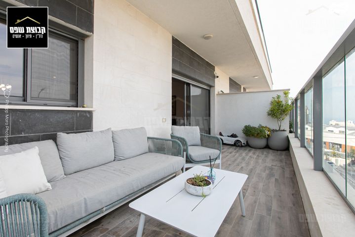 דירת גן, גבעת זמר, חיפה