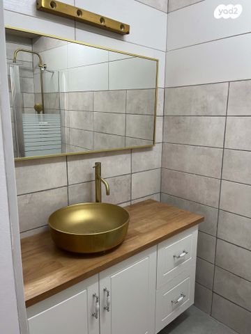 דירת גן, דרך הורדים, כפר ורדים