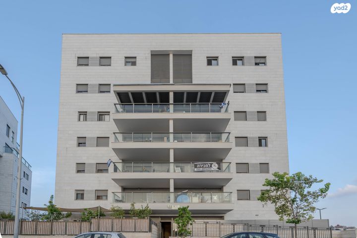 דירה, ברקת 25, אבני חן, חריש