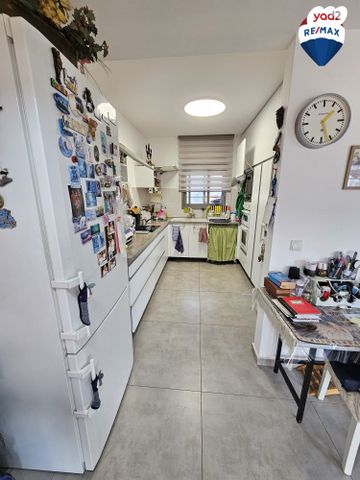 גג/ פנטהאוז, מבצע שלמה 3, המחנה הצבאי, קרית מלאכי