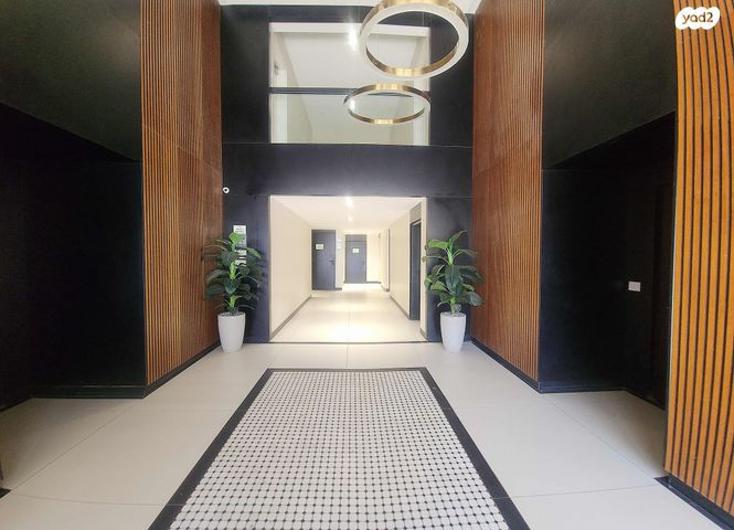 דירה, גולדה מאיר, מורשת, מודיעין מכבים רעות