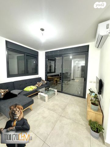 דירה, יצחק שמיר 9, נווה שרון / שער העיר, נתיבות