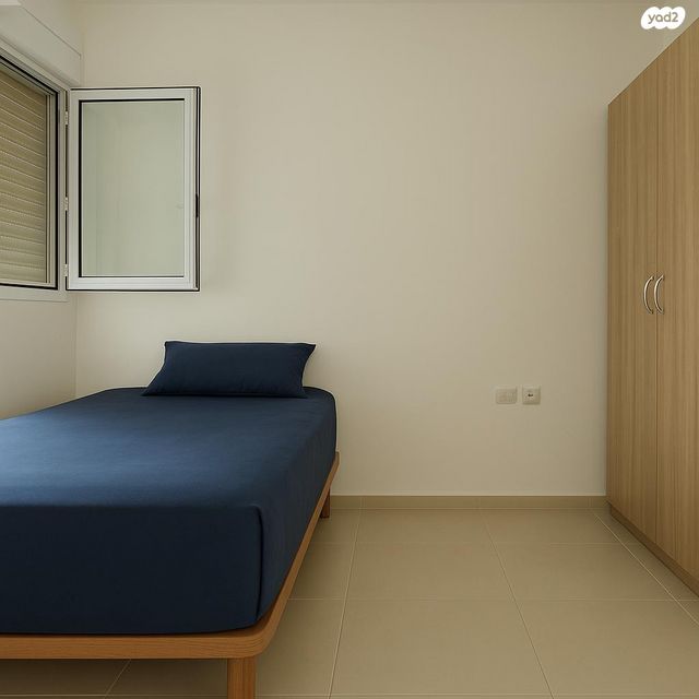 דירת גן, אירוס, ירוחם