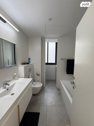 דירה, גבעת זמר, חיפה