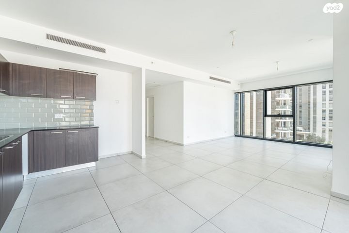 דירה, אריק איינשטיין, דרום חדש, פארק הים, בת ים