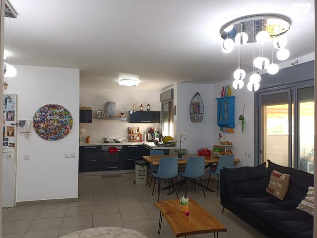 דירה, שושנה דמארי, קרית האמנים, מצליח, רמלה