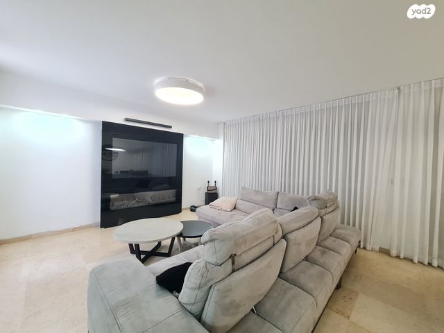 בית פרטי/ קוטג', גן יבנה מערב, גן יבנה