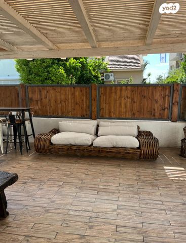 דו משפחתי, נווה גן, גן יבנה