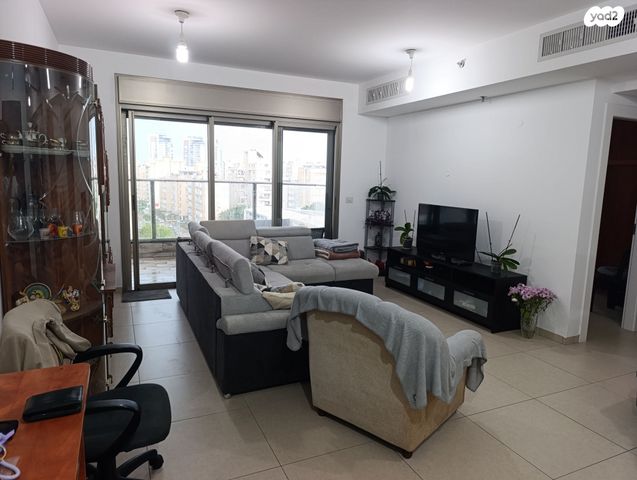 דירה, הרב קוק 54, צפון מערב מרכז העיר, נתניה