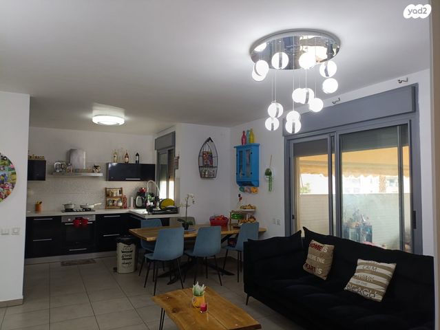 דירה, שושנה דמארי, קרית האמנים, מצליח, רמלה