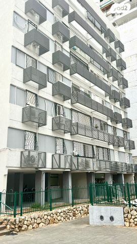 דירה, זלמן שניאור 36, קרית נורדאו, נתניה