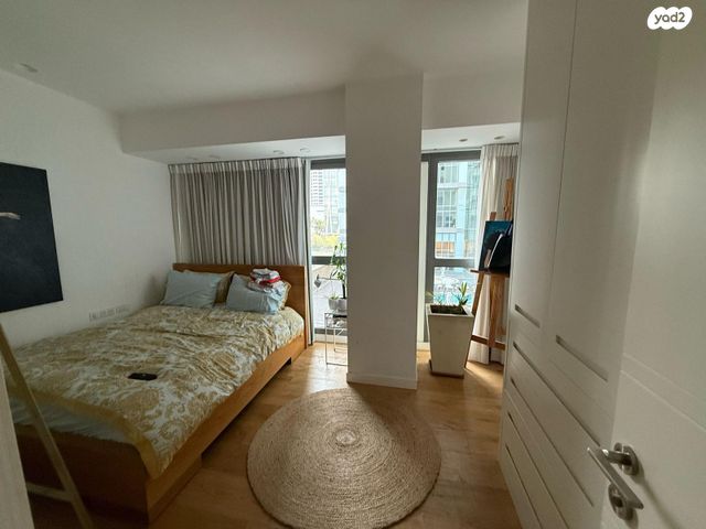 דירה, ניסים אלוני, צמרות איילון, פארק צמרת, תל אביב יפו