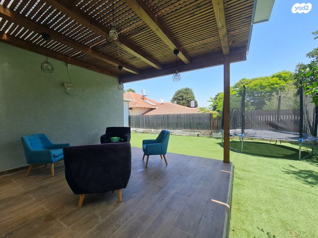 דו משפחתי, נאות הדרים, גן יבנה