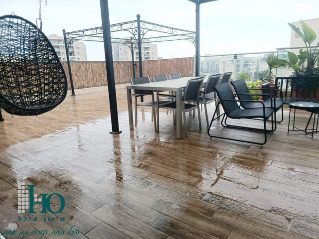 גג/ פנטהאוז, מפל התנור, שקמים ואגמים, אשקלון