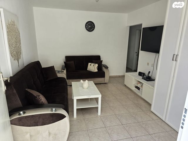 דירת גן, שדרות השושנים 3, בן גוריון, נצרת עילית / נוף הגליל